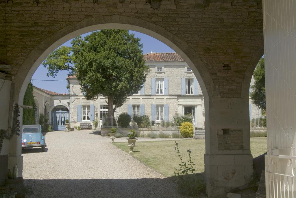 Le Petit Souhait & Le Verger Gourvillette Exterior photo